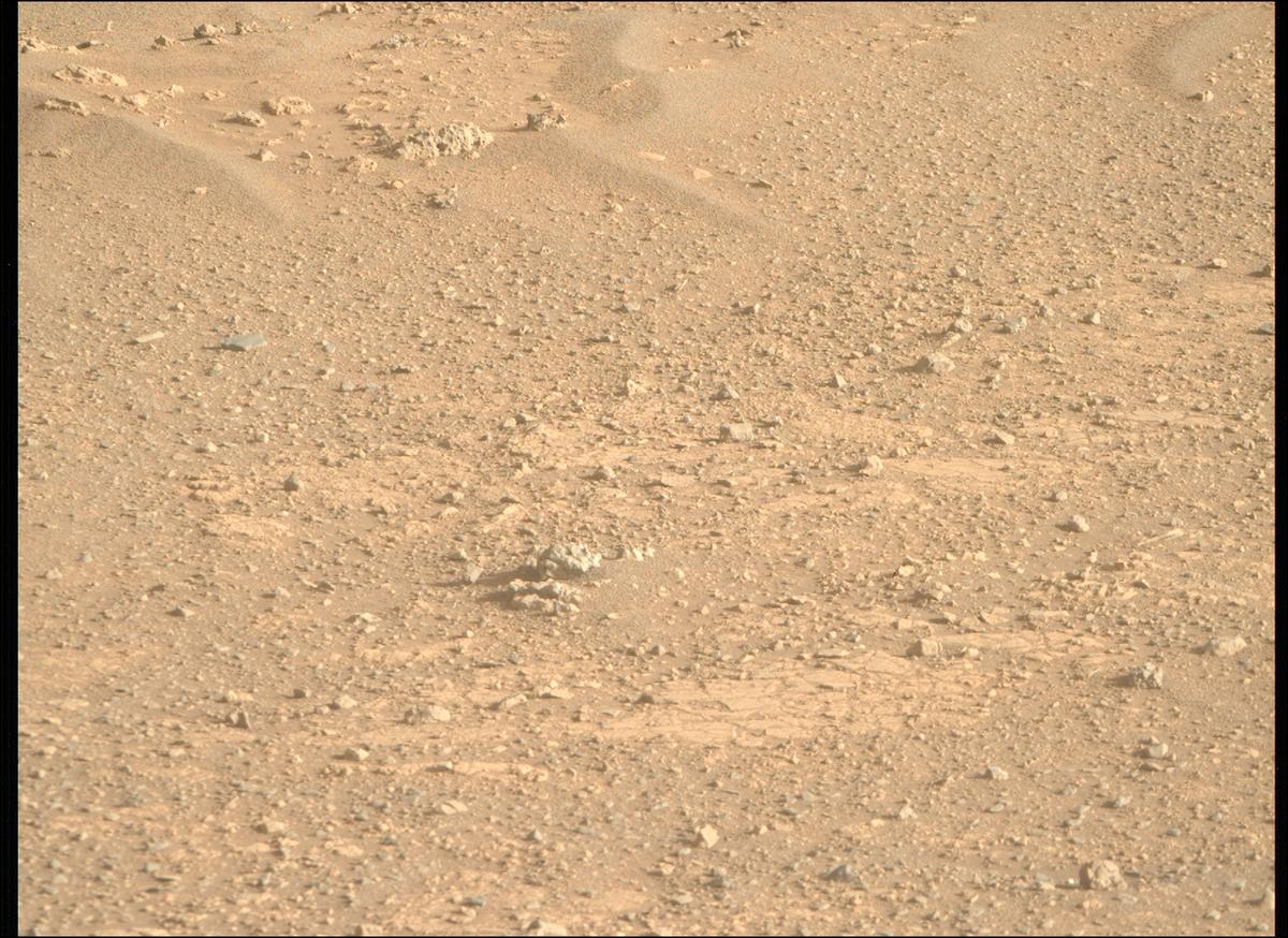 This image was taken by MCZ_RIGHT onboard NASA's Mars rover Perseverance on Sol 1717