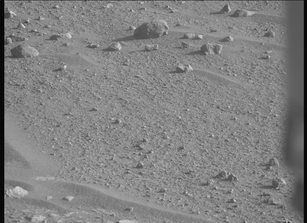 This image was taken by MCZ_RIGHT onboard NASA's Mars rover Perseverance on Sol 1717