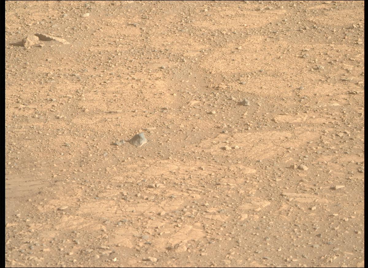 This image was taken by MCZ_RIGHT onboard NASA's Mars rover Perseverance on Sol 1717