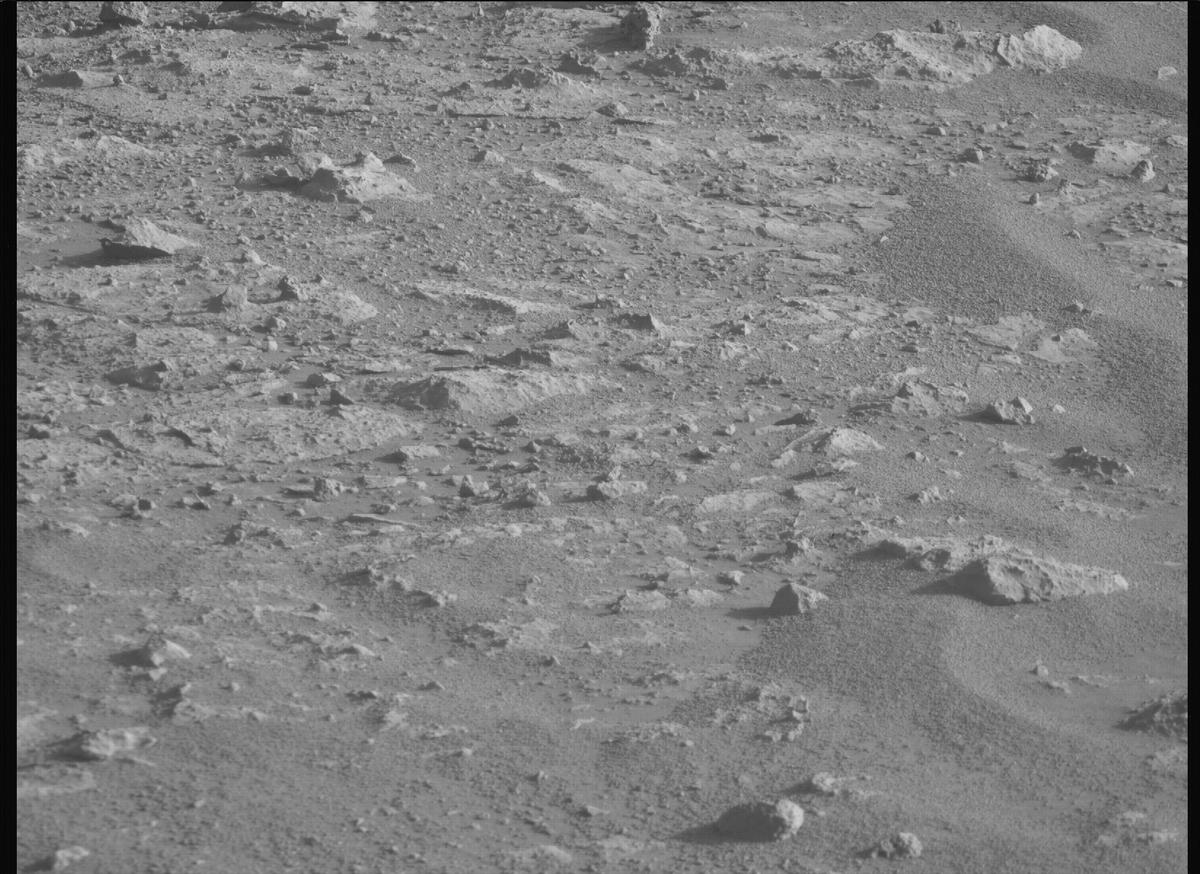 This image was taken by MCZ_RIGHT onboard NASA's Mars rover Perseverance on Sol 1717