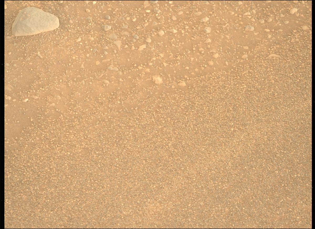 This image was taken by MCZ_RIGHT onboard NASA's Mars rover Perseverance on Sol 1717