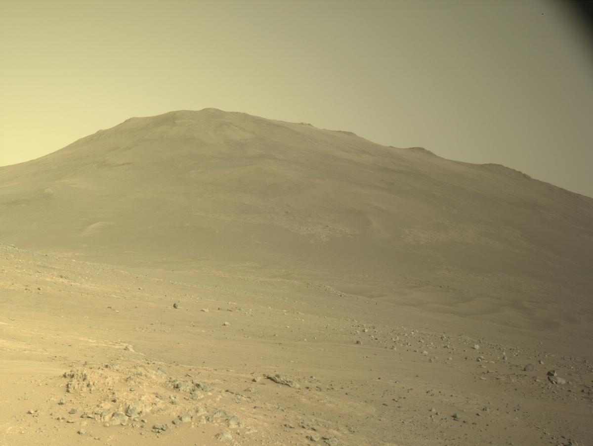 This image was taken by NAVCAM_RIGHT onboard NASA's Mars rover Perseverance on Sol 1758