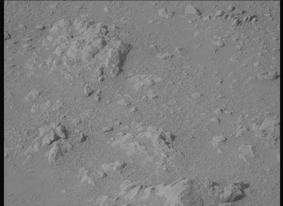 This image was taken by MCZ_LEFT onboard NASA's Mars rover Perseverance on Sol 1758