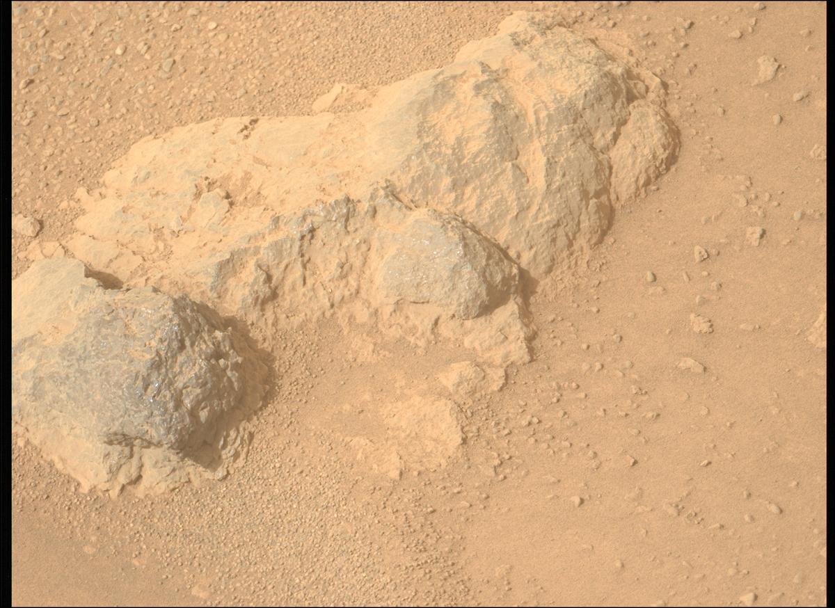 This image was taken by MCZ_LEFT onboard NASA's Mars rover Perseverance on Sol 1758