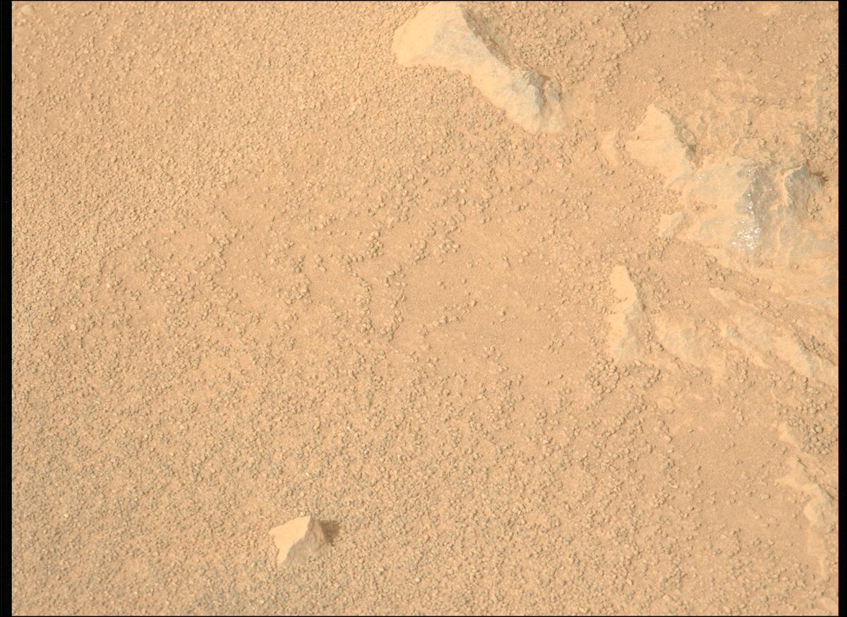 This image was taken by MCZ_LEFT onboard NASA's Mars rover Perseverance on Sol 1758