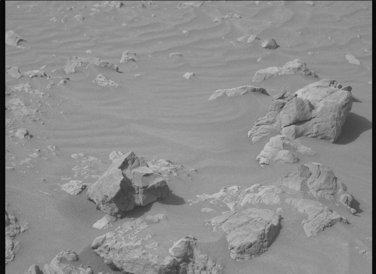 This image was taken by MCZ_LEFT onboard NASA's Mars rover Perseverance on Sol 1783