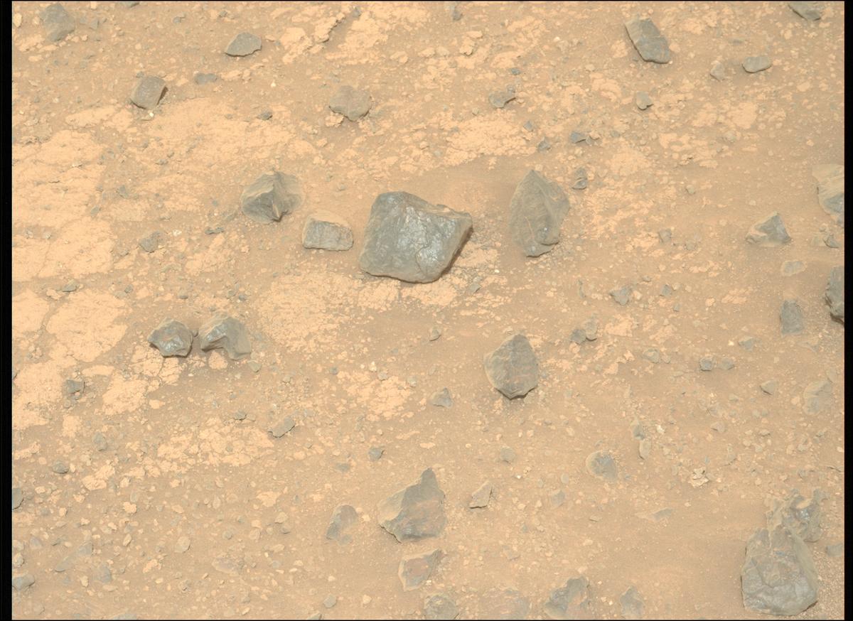 This image was taken by MCZ_LEFT onboard NASA's Mars rover Perseverance on Sol 1783
