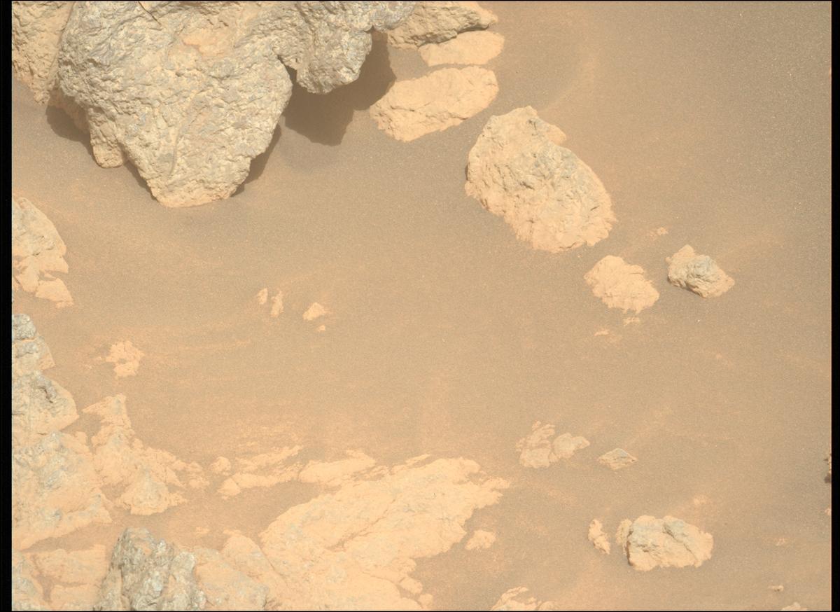This image was taken by MCZ_LEFT onboard NASA's Mars rover Perseverance on Sol 1792