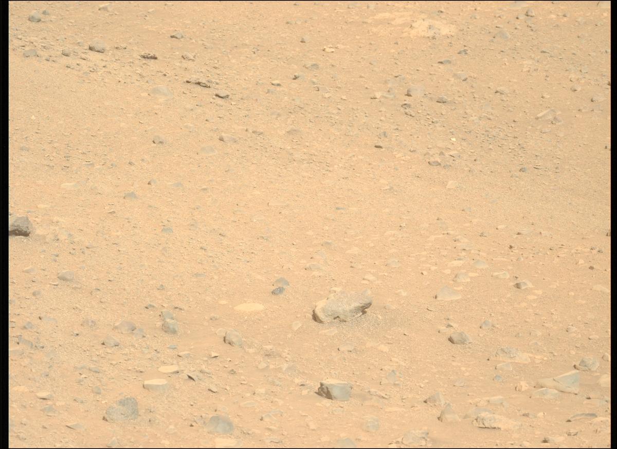 This image was taken by MCZ_LEFT onboard NASA's Mars rover Perseverance on Sol 1817