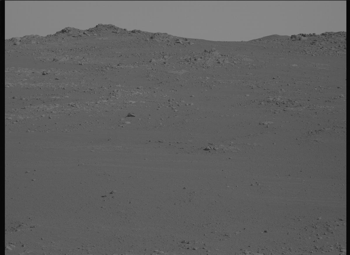 This image was taken by MCZ_LEFT onboard NASA's Mars rover Perseverance on Sol 1817