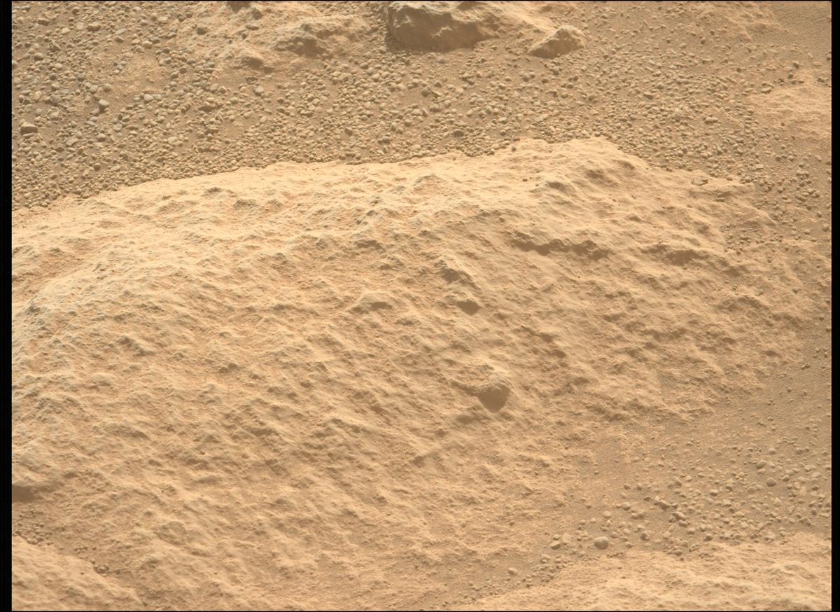 This image was taken by MCZ_LEFT onboard NASA's Mars rover Perseverance on Sol 1821