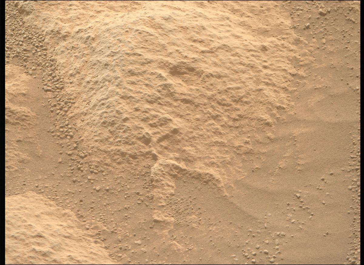 This image was taken by MCZ_RIGHT onboard NASA's Mars rover Perseverance on Sol 1821