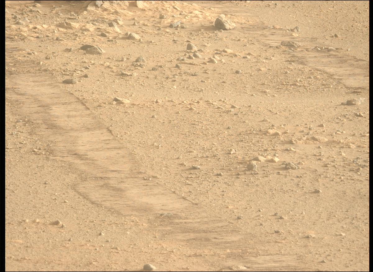 This image was taken by MCZ_LEFT onboard NASA's Mars rover Perseverance on Sol 1822