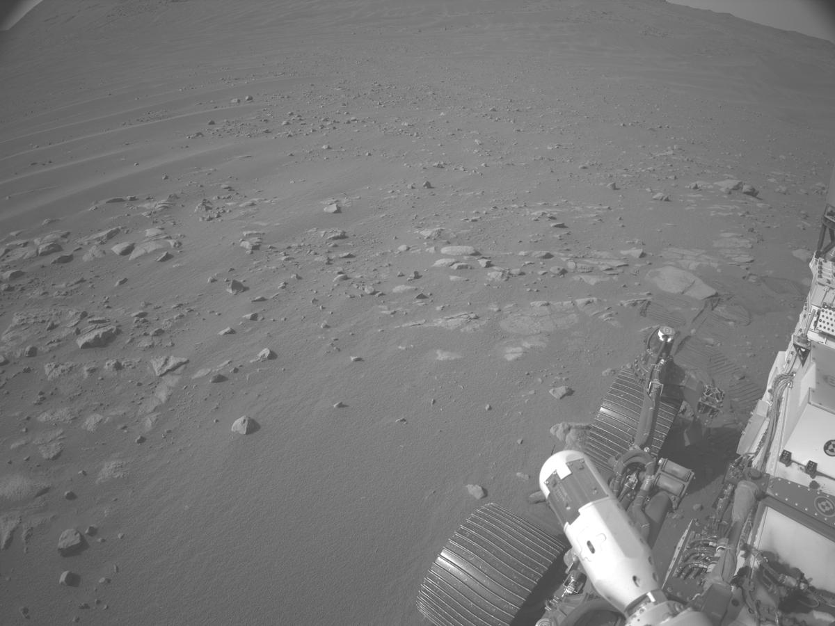 This image was taken by NAVCAM_LEFT onboard NASA's Mars rover Perseverance on Sol 1823