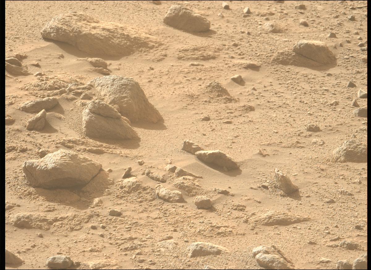 This image was taken by MCZ_LEFT onboard NASA's Mars rover Perseverance on Sol 1844