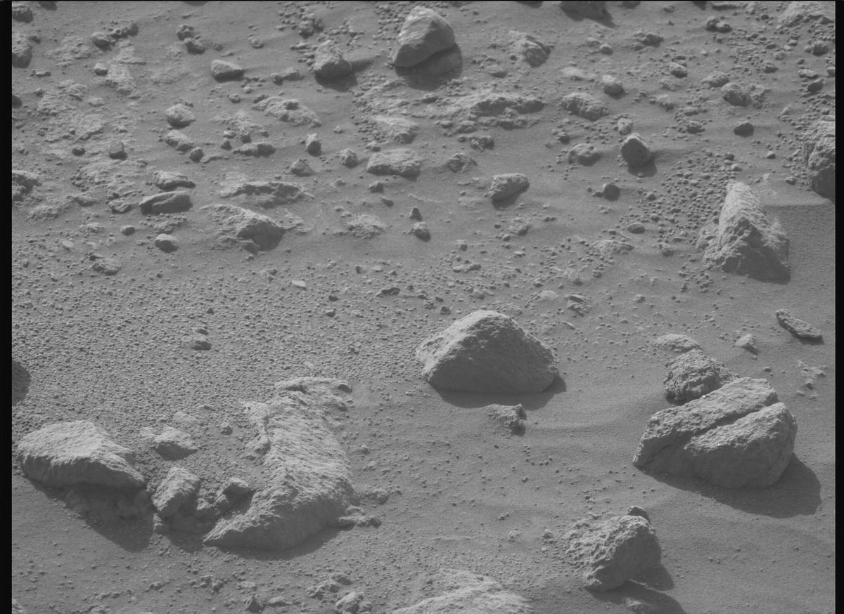 This image was taken by MCZ_LEFT onboard NASA's Mars rover Perseverance on Sol 1844