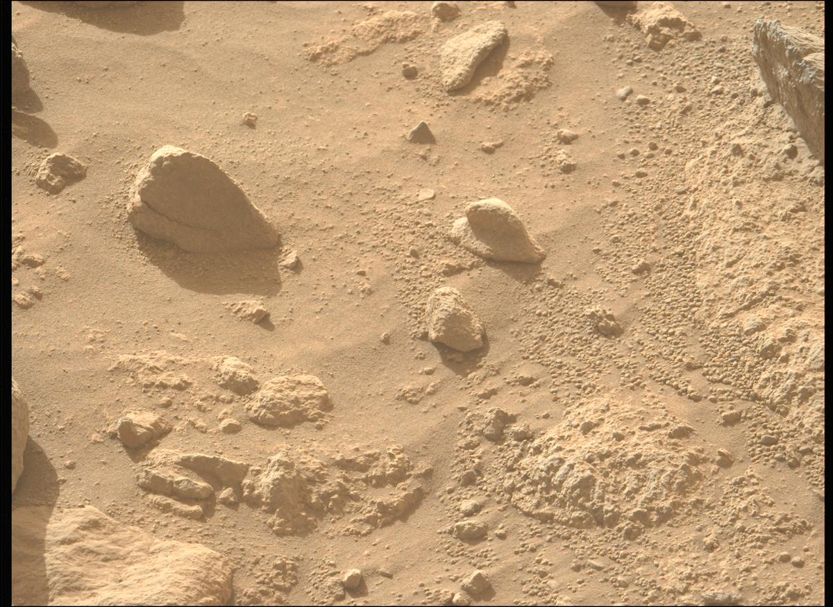 This image was taken by MCZ_LEFT onboard NASA's Mars rover Perseverance on Sol 1844