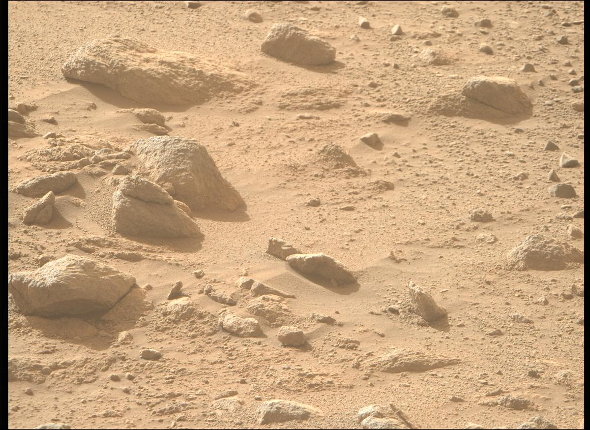 This image was taken by MCZ_RIGHT onboard NASA's Mars rover Perseverance on Sol 1844