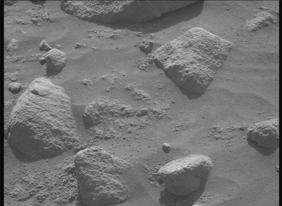 This image was taken by MCZ_RIGHT onboard NASA's Mars rover Perseverance on Sol 1844