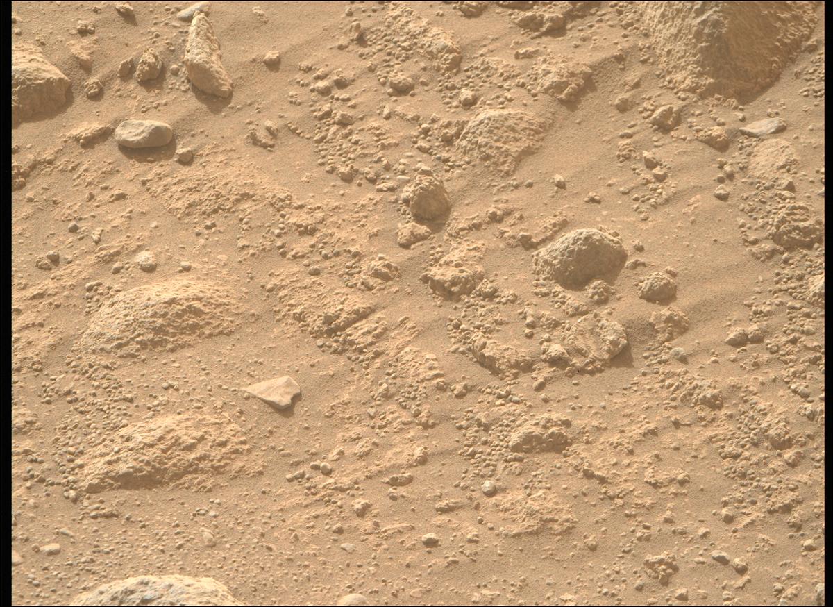 This image was taken by MCZ_RIGHT onboard NASA's Mars rover Perseverance on Sol 1844