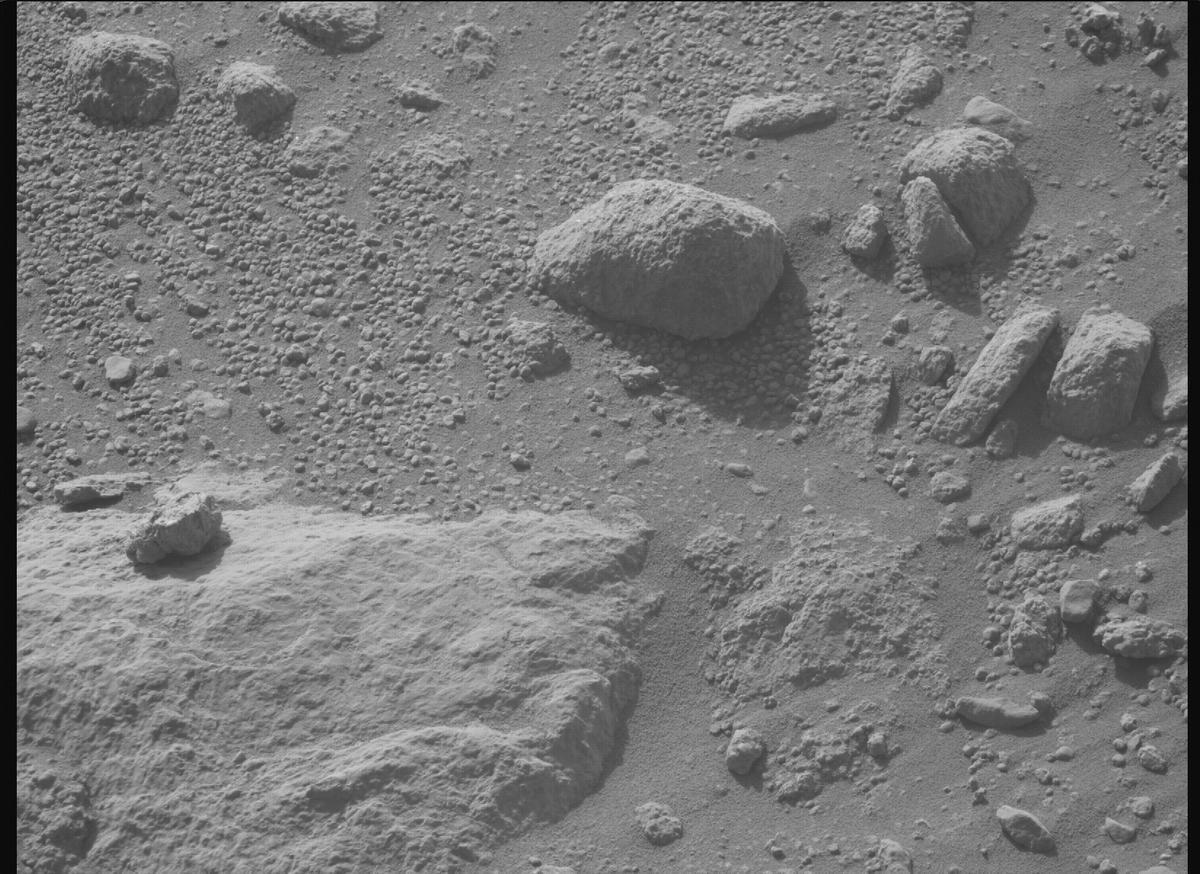 This image was taken by MCZ_RIGHT onboard NASA's Mars rover Perseverance on Sol 1844