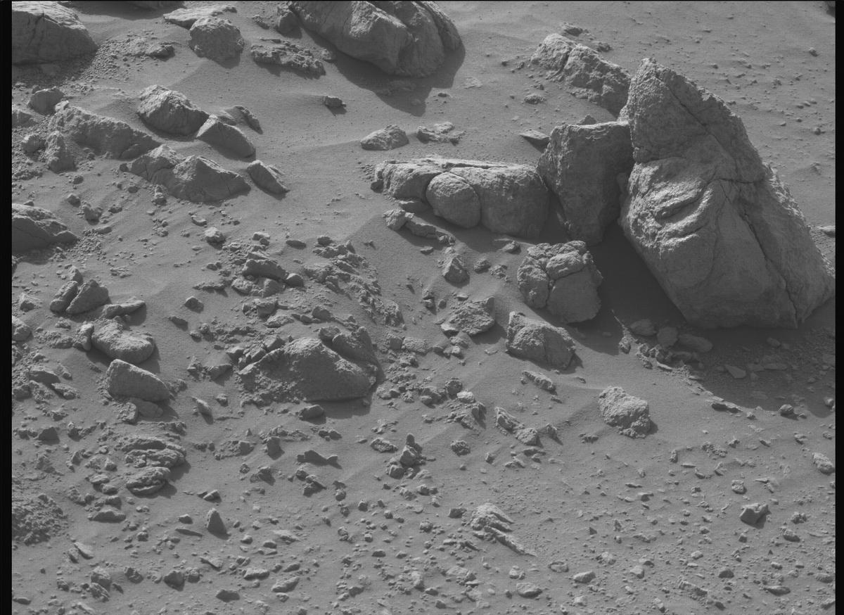 This image was taken by MCZ_LEFT onboard NASA's Mars rover Perseverance on Sol 1859