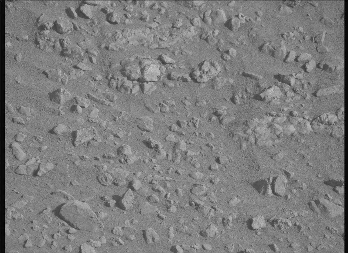 This image was taken by MCZ_LEFT onboard NASA's Mars rover Perseverance on Sol 1868
