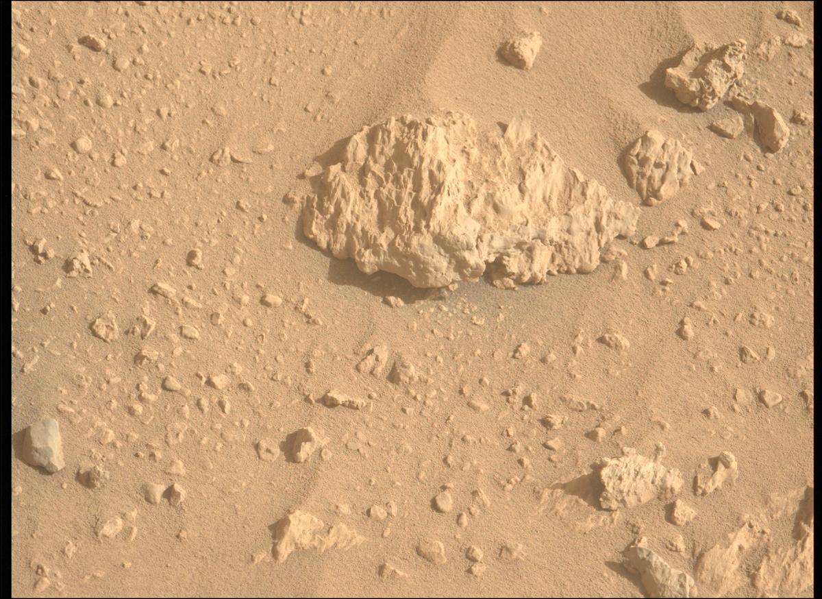 This image was taken by MCZ_LEFT onboard NASA's Mars rover Perseverance on Sol 1868