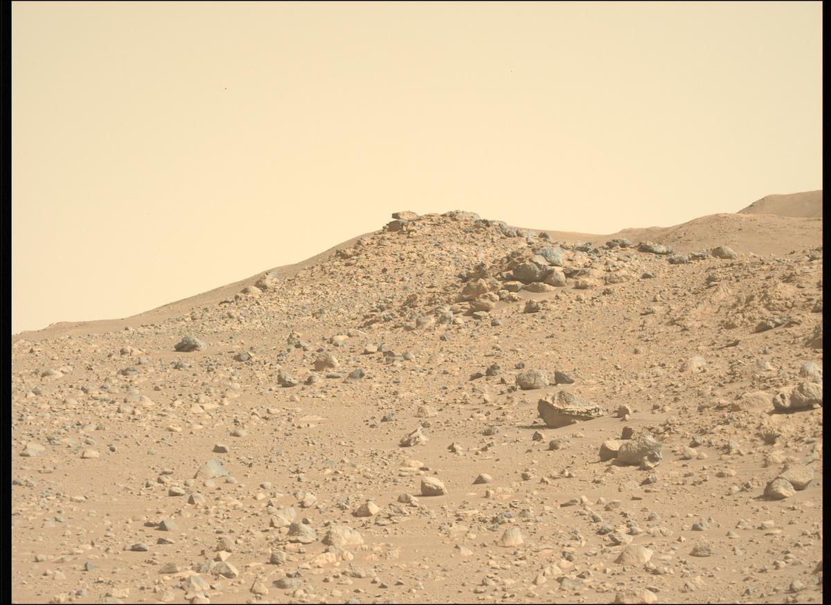 This image was taken by MCZ_LEFT onboard NASA's Mars rover Perseverance on Sol 1879