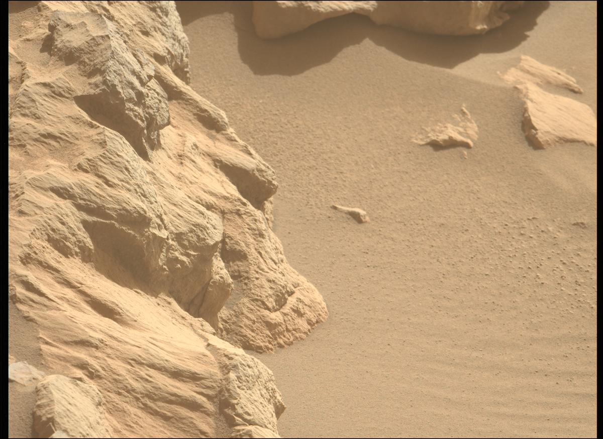 This image was taken by MCZ_LEFT onboard NASA's Mars rover Perseverance on Sol 1879