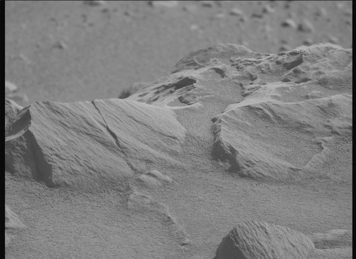 This image was taken by MCZ_LEFT onboard NASA's Mars rover Perseverance on Sol 1879