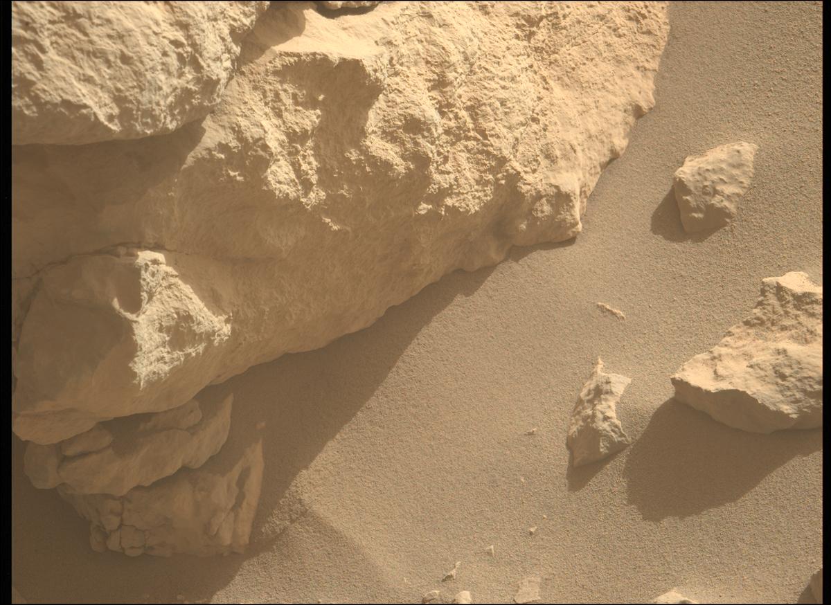 This image was taken by MCZ_LEFT onboard NASA's Mars rover Perseverance on Sol 1879