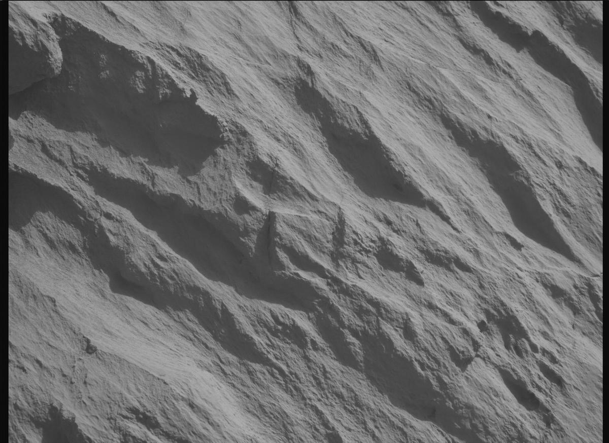 This image was taken by MCZ_RIGHT onboard NASA's Mars rover Perseverance on Sol 1879