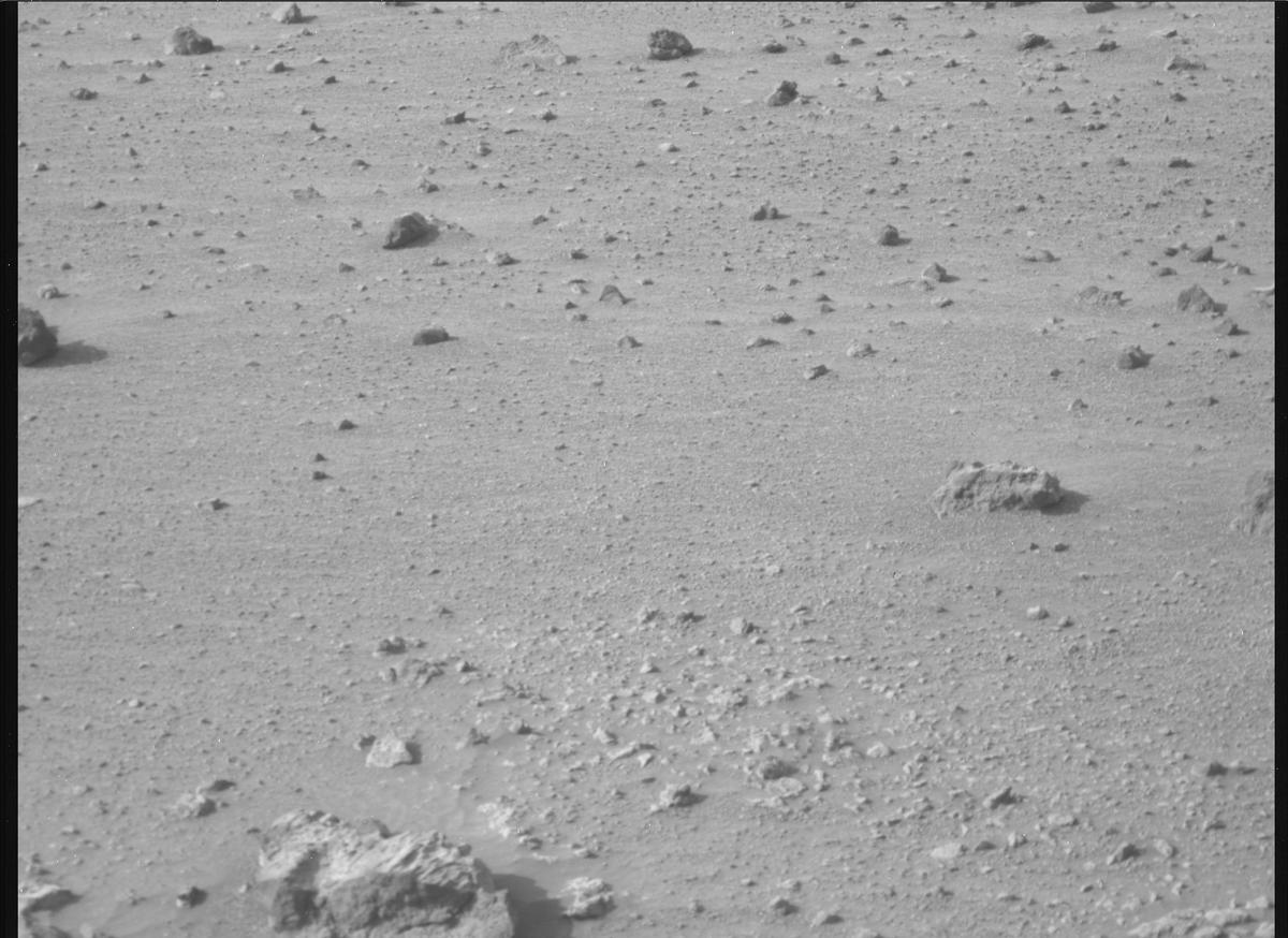 This image was taken by MCZ_RIGHT onboard NASA's Mars rover Perseverance on Sol 1882