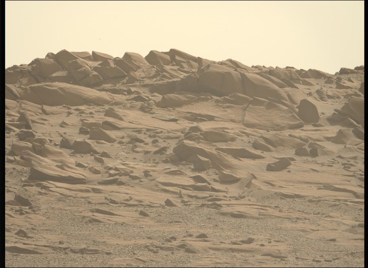 This image was taken by MCZ_LEFT onboard NASA's Mars rover Perseverance on Sol 1892