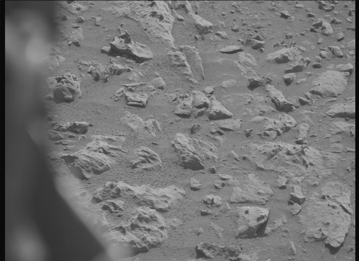 This image was taken by MCZ_LEFT onboard NASA's Mars rover Perseverance on Sol 1907