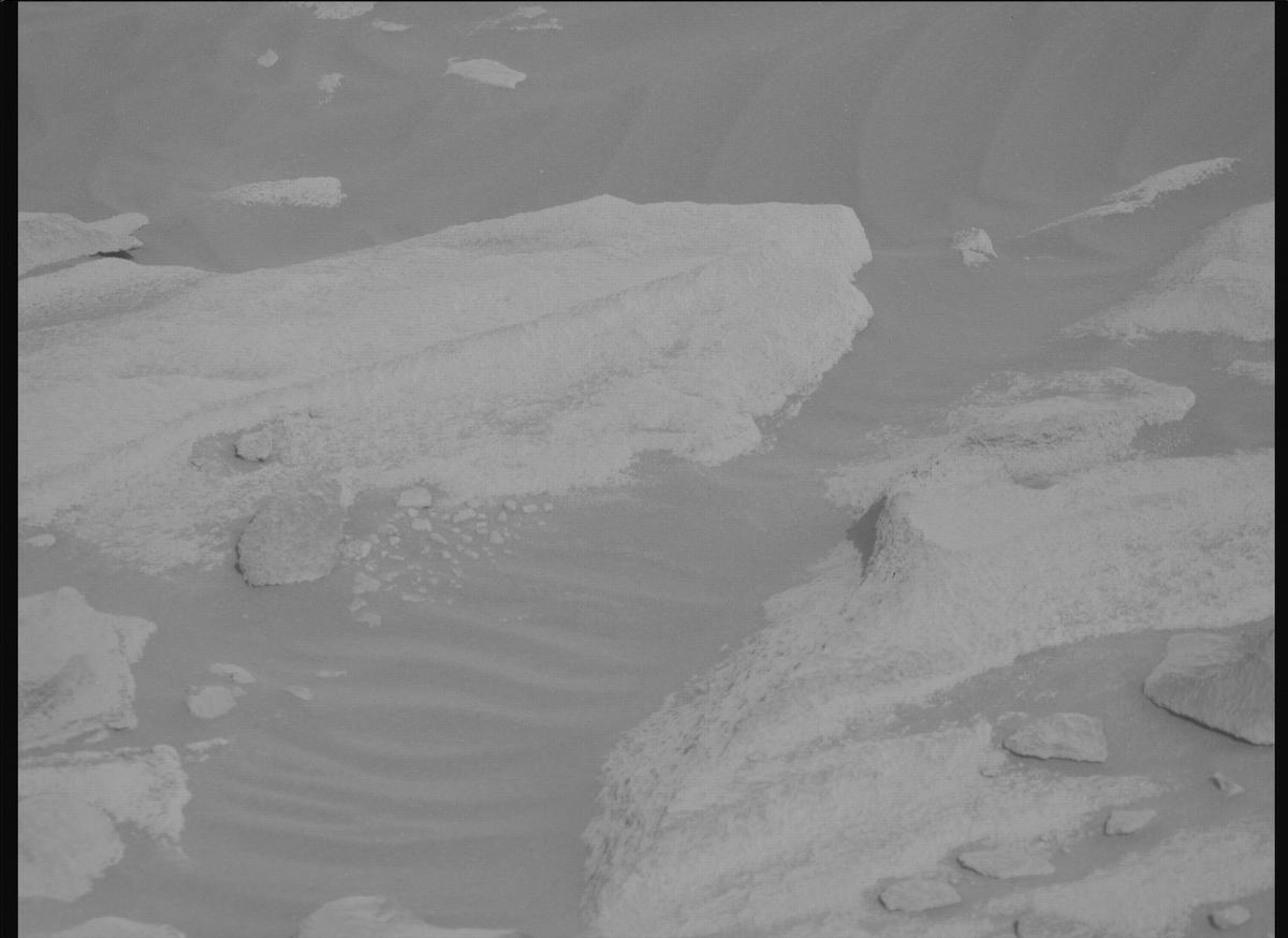 This image was taken by MCZ_RIGHT onboard NASA's Mars rover Perseverance on Sol 1927