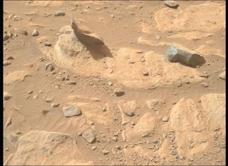 View image taken on Mars, Mars Perseverance Sol 1932: Right Mastcam-Z Camera