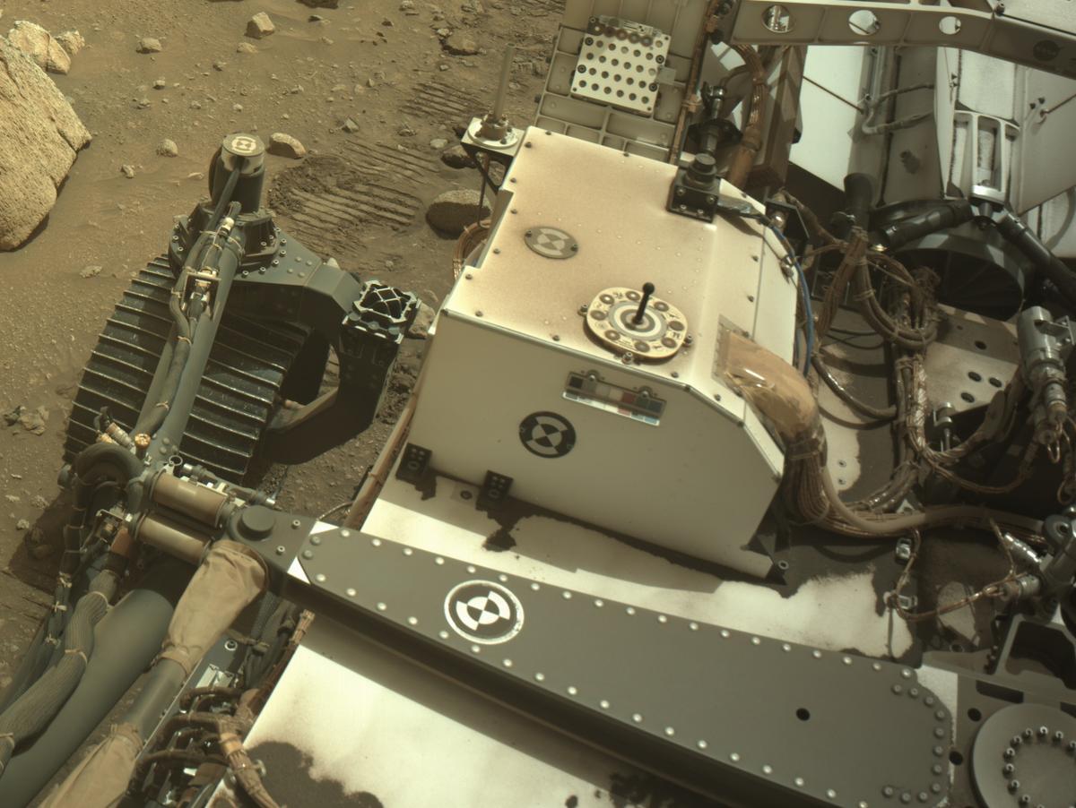 This image was taken by NAVCAM_RIGHT onboard NASA's Mars rover Perseverance on Sol 1955