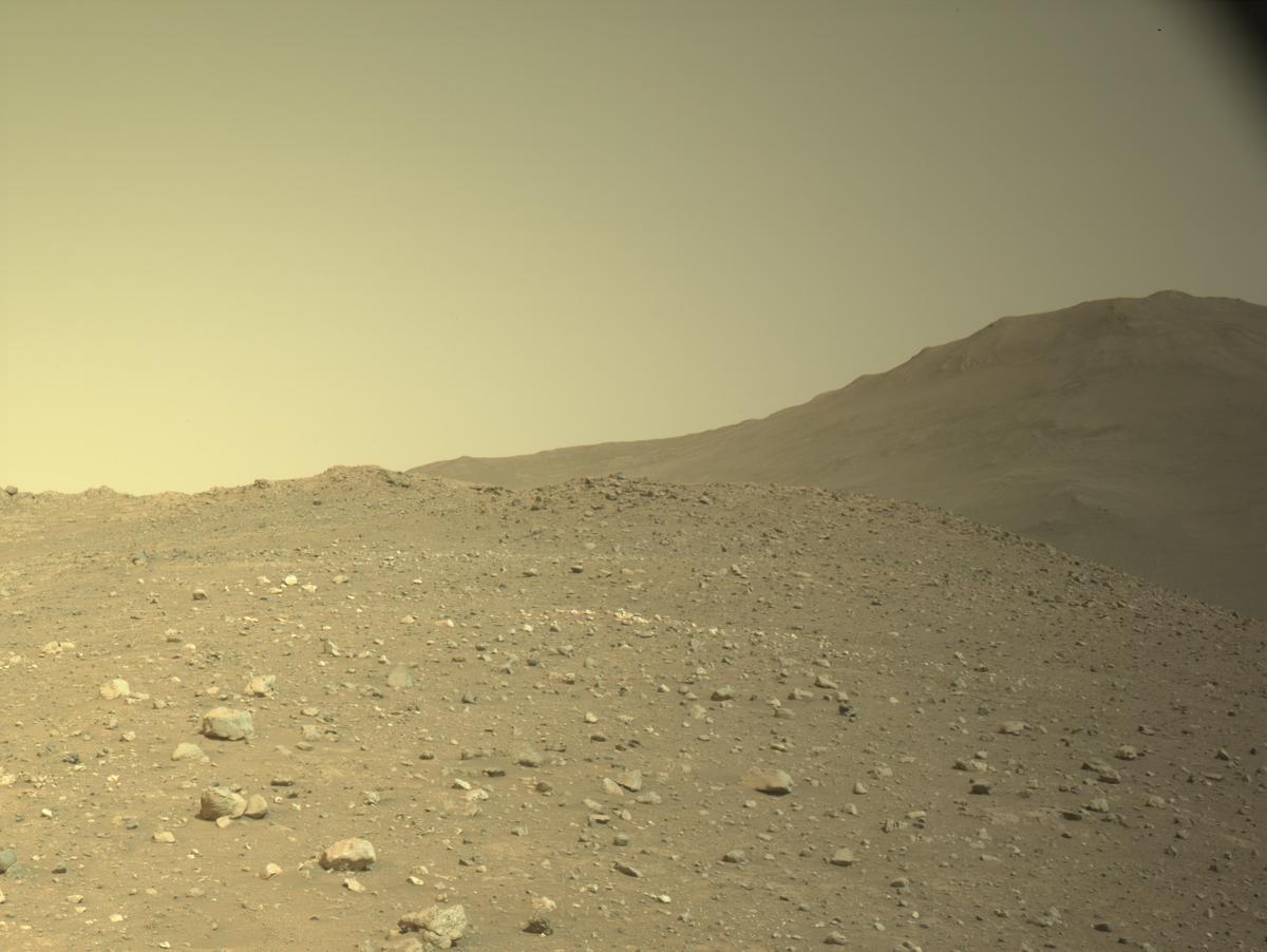 This image was taken by NAVCAM_RIGHT onboard NASA's Mars rover Perseverance on Sol 1955
