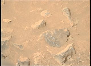 View image taken on Mars, Mars Perseverance Sol 1960: Right Mastcam-Z Camera