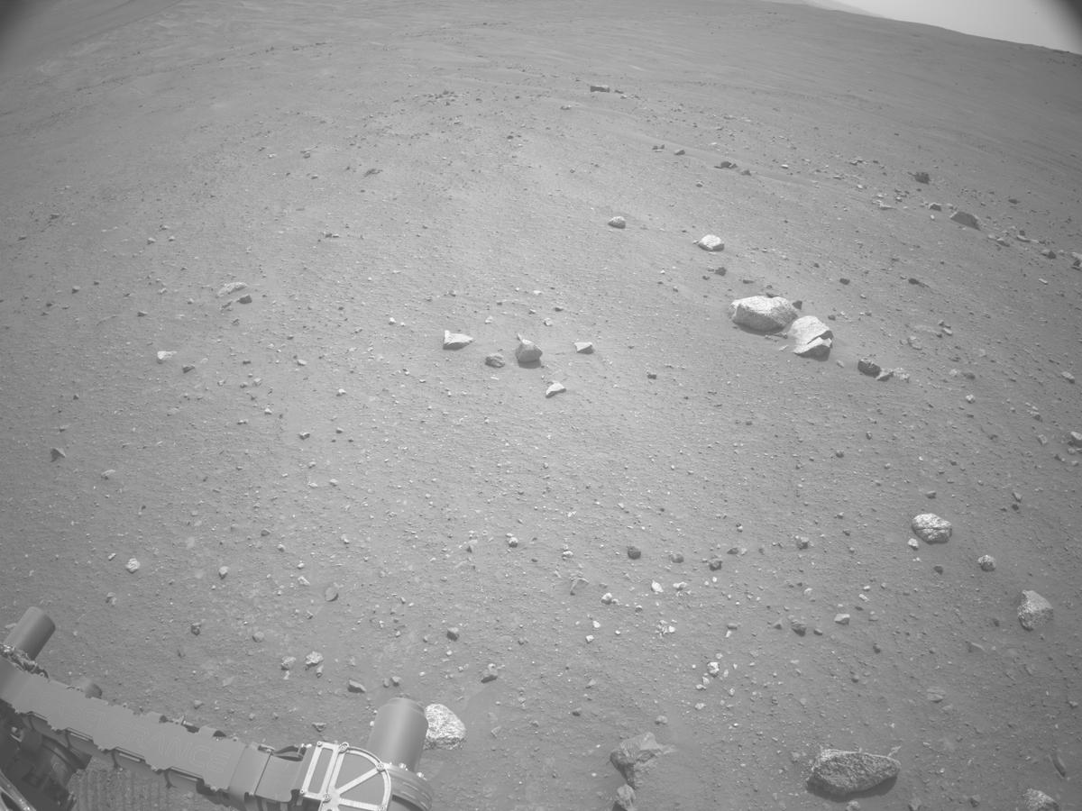 This image was taken by NAVCAM_RIGHT onboard NASA's Mars rover Perseverance on Sol 1962