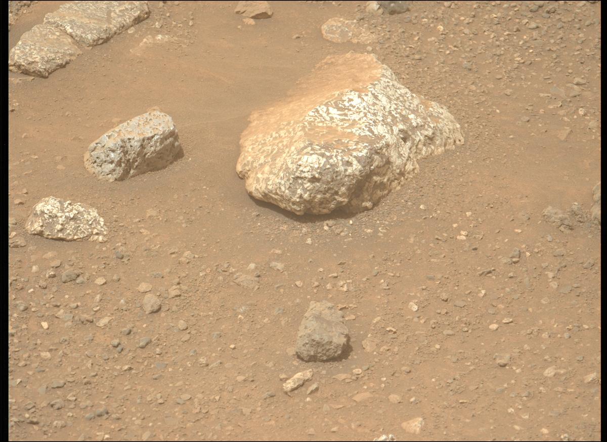 This image was taken by MCZ_LEFT onboard NASA's Mars rover Perseverance on Sol 1964