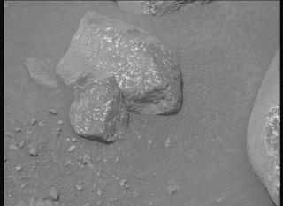 View image taken on Mars, Mars Perseverance Sol 1964: Right Mastcam-Z Camera