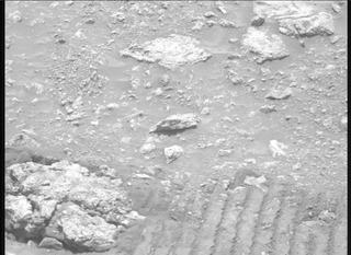 View image taken on Mars, Mars Perseverance Sol 1987: Right Mastcam-Z Camera