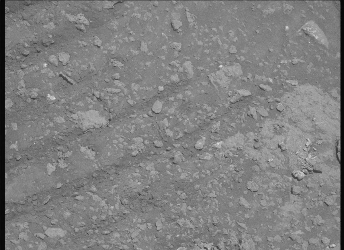 This image was taken by MCZ_LEFT onboard NASA's Mars rover Perseverance on Sol 1990