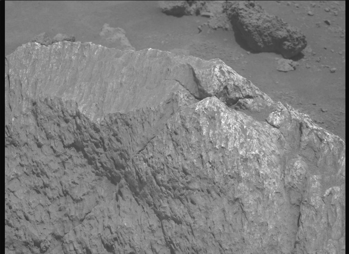 This image was taken by MCZ_LEFT onboard NASA's Mars rover Perseverance on Sol 2011
