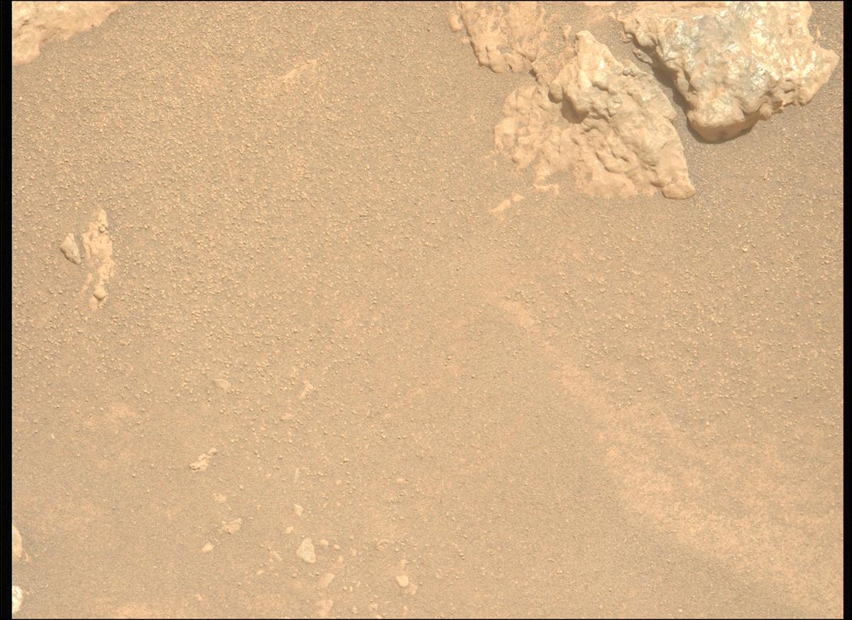 This image was taken by MCZ_LEFT onboard NASA's Mars rover Perseverance on Sol 2011
