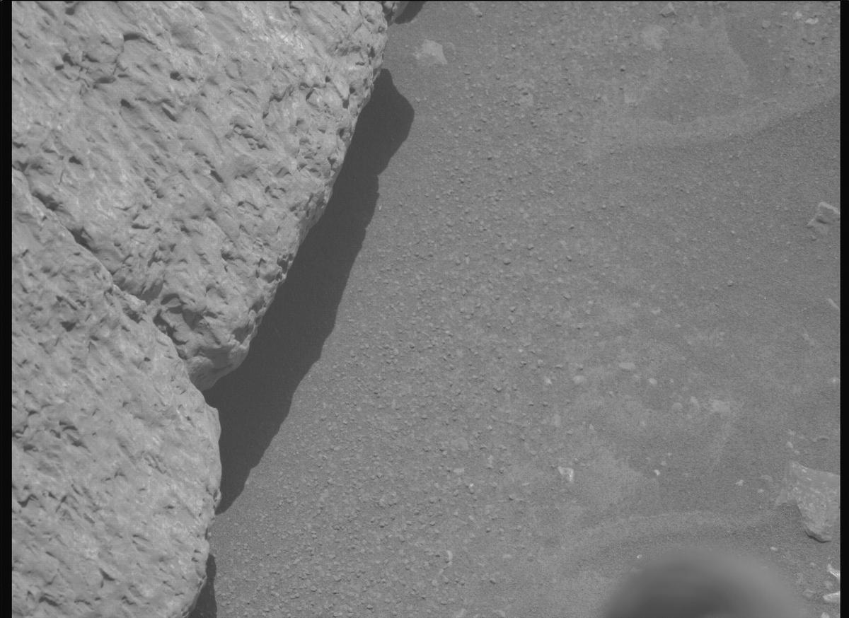 This image was taken by MCZ_LEFT onboard NASA's Mars rover Perseverance on Sol 2011