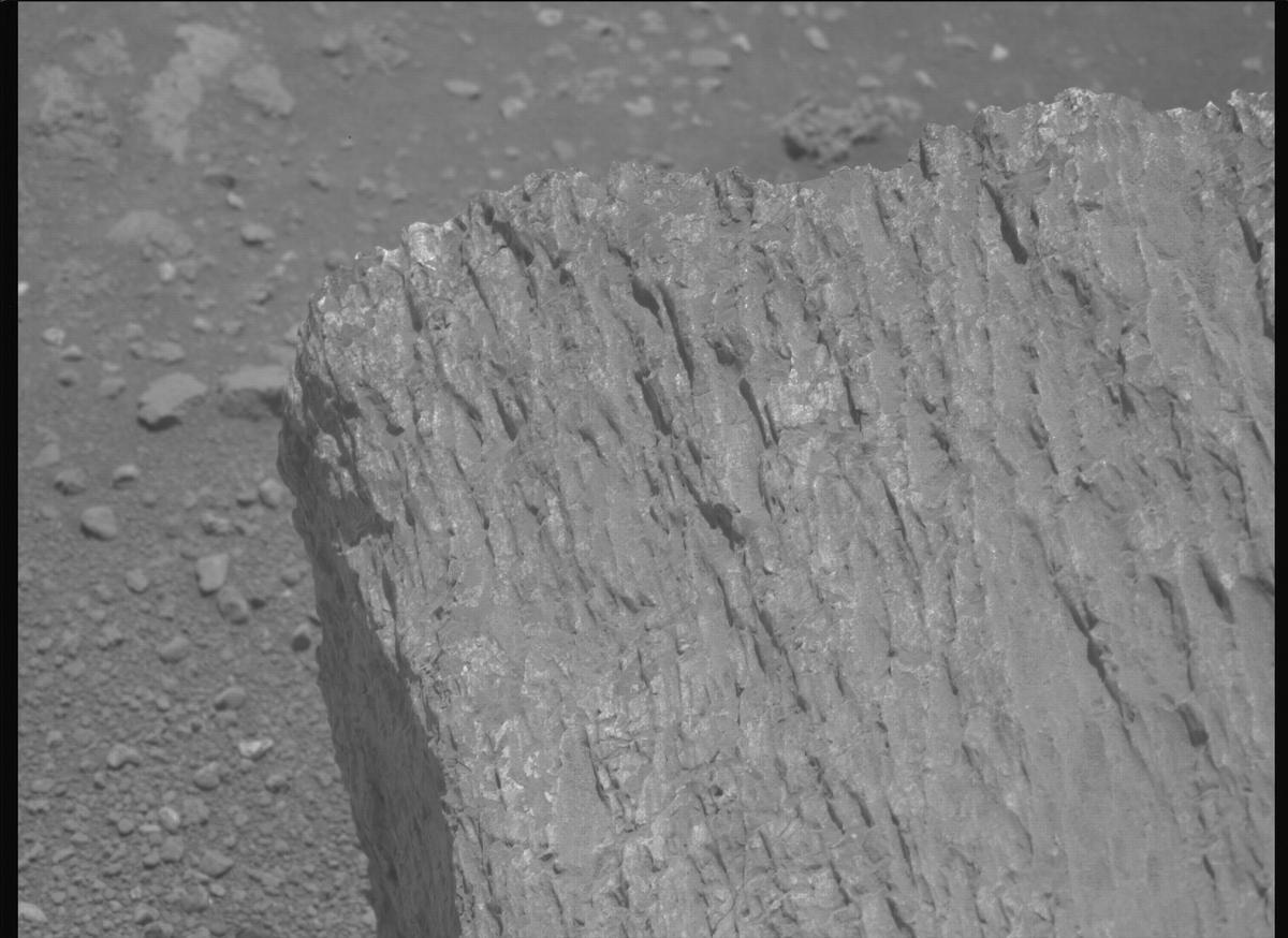 This image was taken by MCZ_LEFT onboard NASA's Mars rover Perseverance on Sol 2011